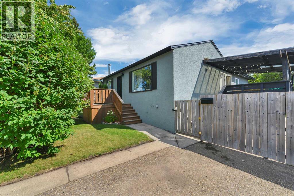 3705 45 Street, Red Deer, Alberta  T4N 1J3 - Photo 1 - A2332774