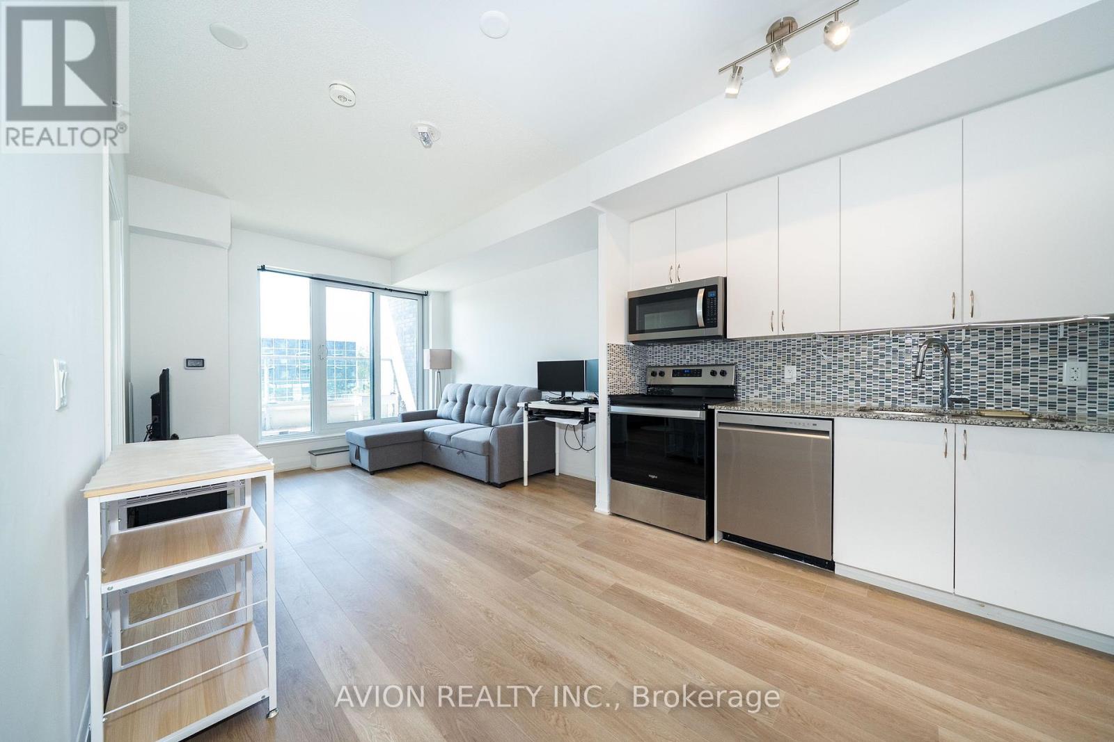 212 - 3220 SHEPPARD AVENUE E, Toronto, Ontario