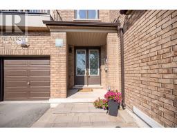 336 ELYSE COURT, Aurora, Ontario