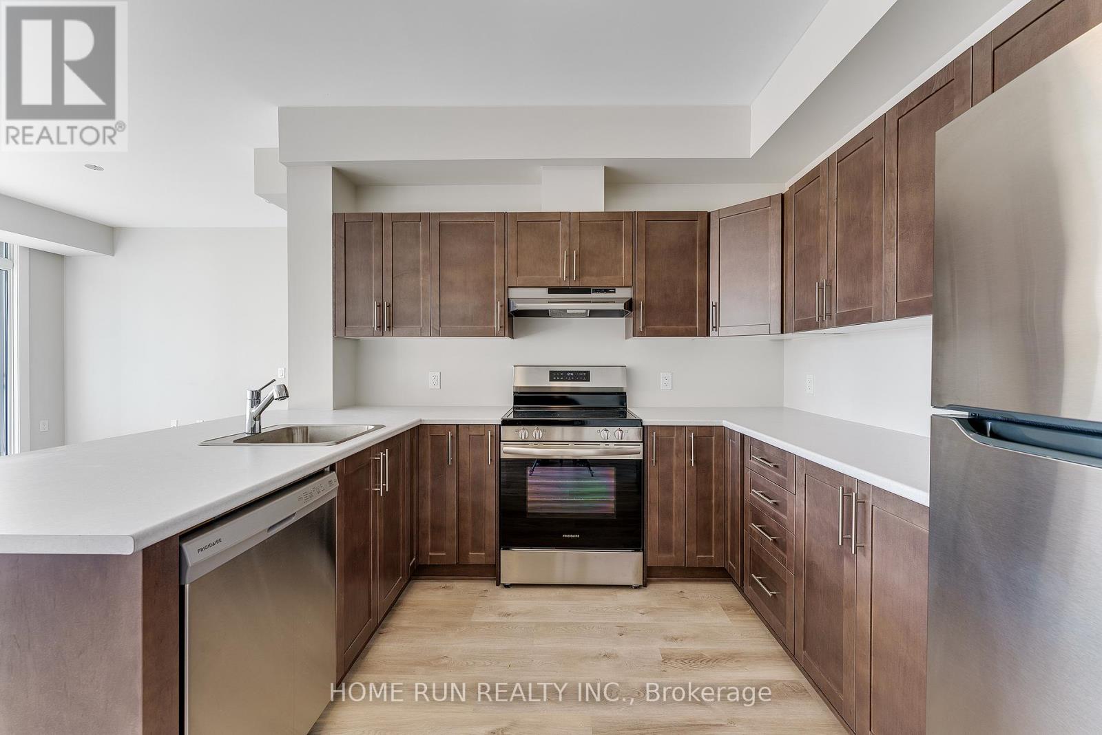 302 - 397 Codds Road, Ottawa, Ontario  K1K 5C7 - Photo 4 - X13674230