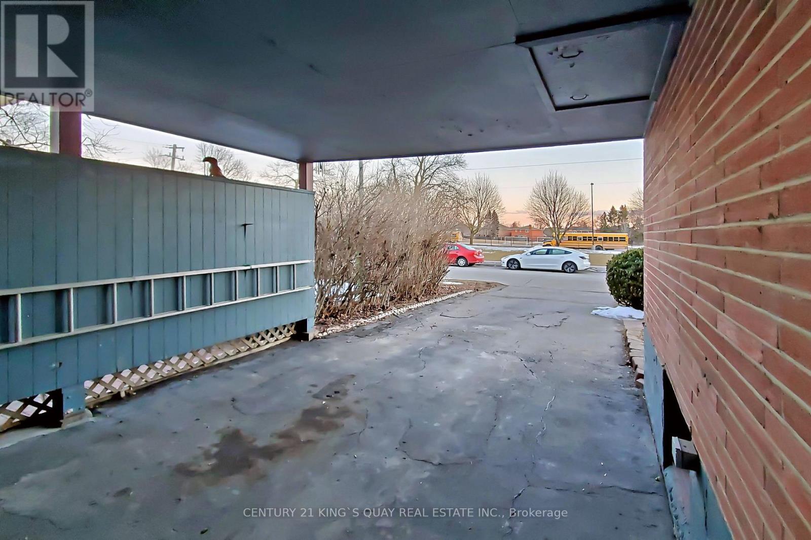 361 Paliser Crescent S, Richmond Hill, Ontario  L4C 1S1 - Photo 2 - N13674234