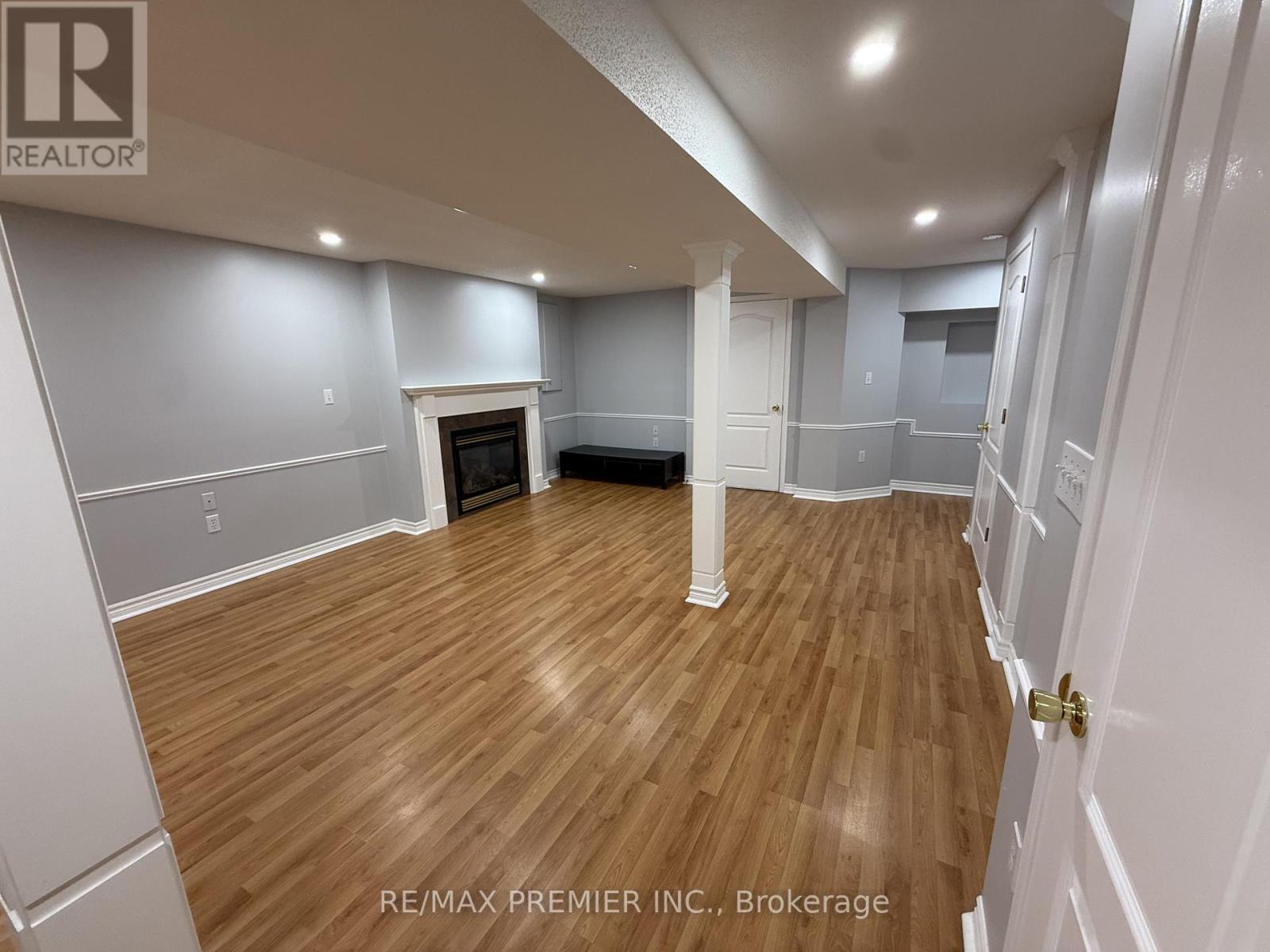 Lower - 54 Castlepoint Drive, Vaughan, Ontario  L4H 1B8 - Photo 11 - N13674246