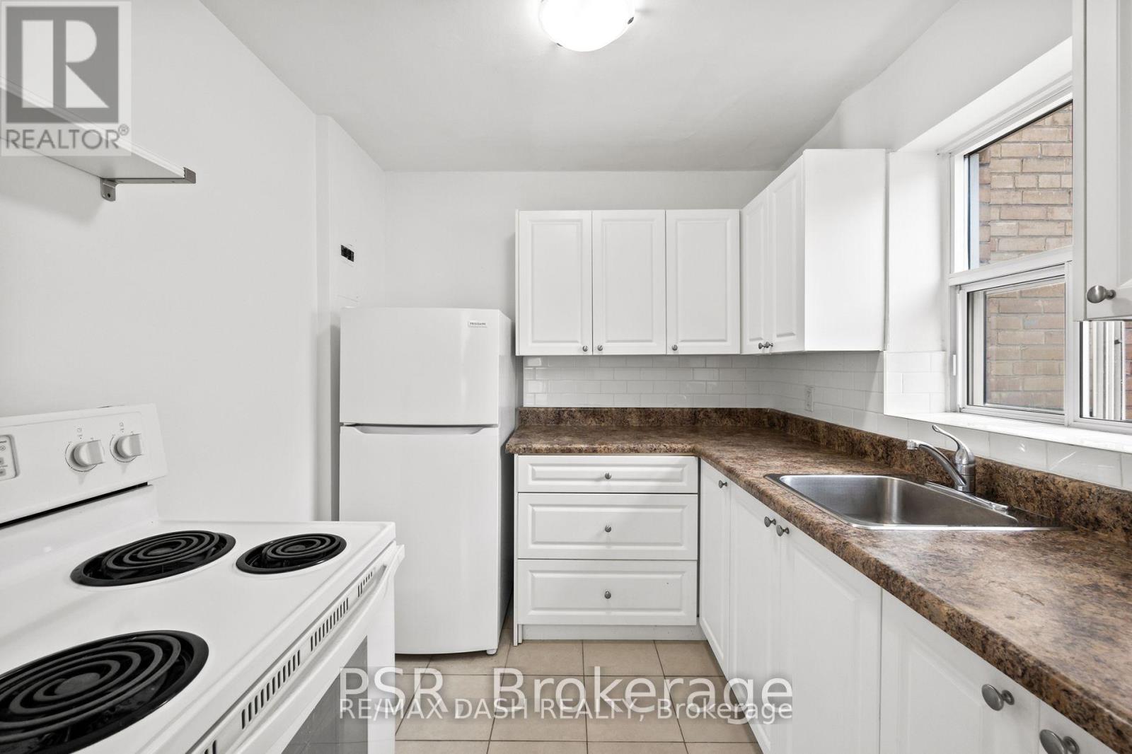 18 - 69 Old Mill Terrace, Toronto, Ontario  M8X 1A1 - Photo 12 - W13674212