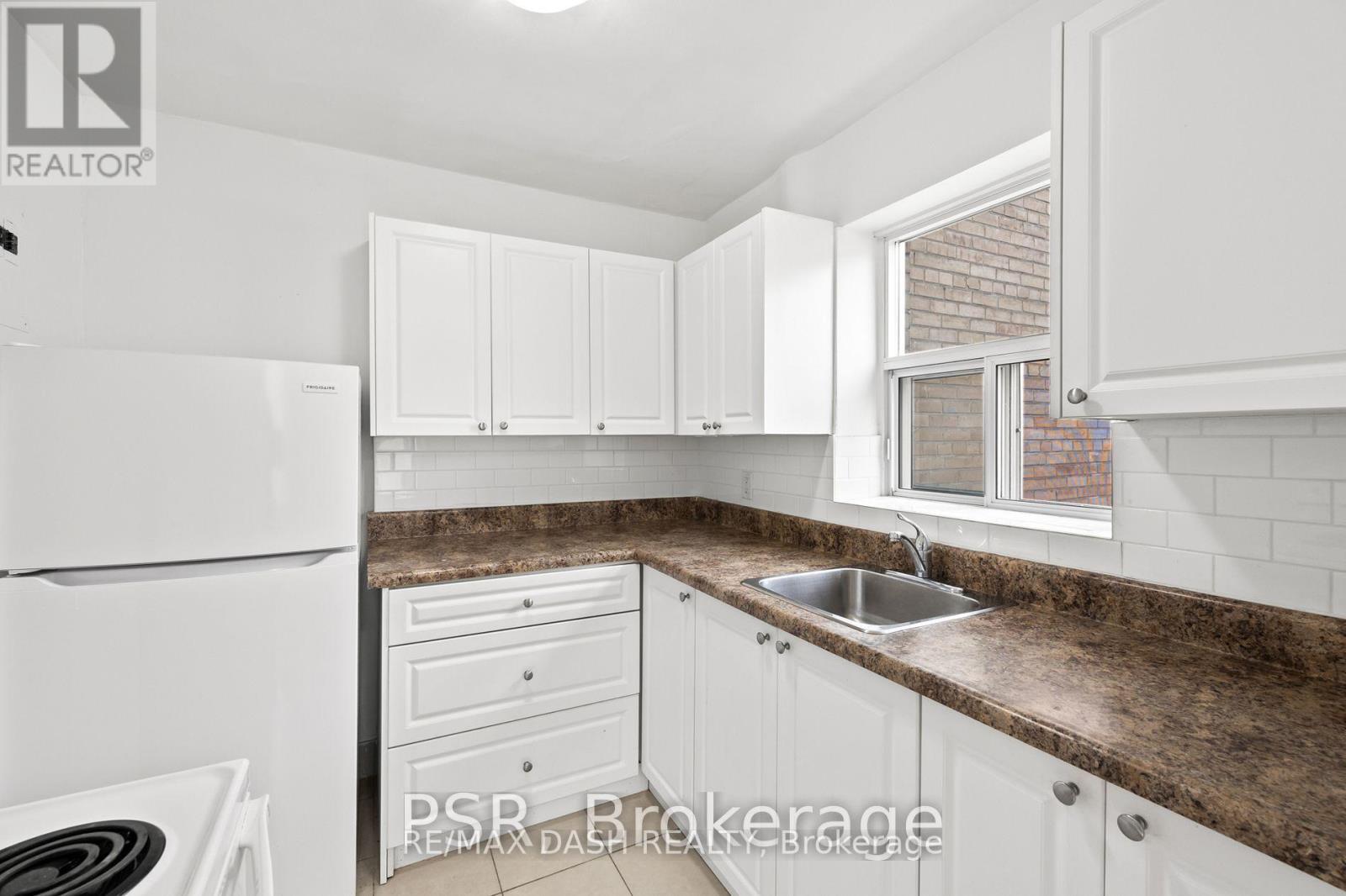 18 - 69 Old Mill Terrace, Toronto, Ontario  M8X 1A1 - Photo 13 - W13674212