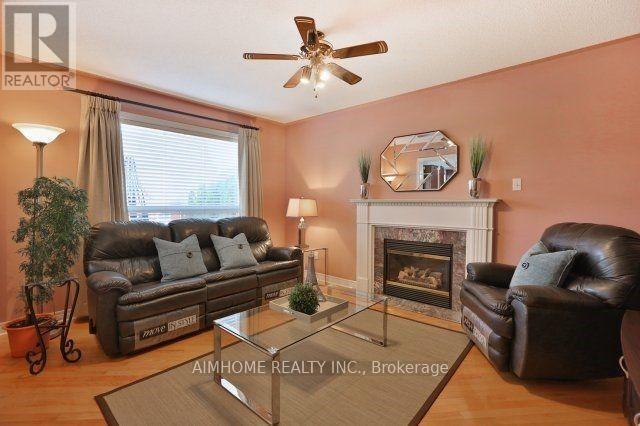 390 Grovehill Road, Oakville, Ontario  L6H 6P3 - Photo 3 - W13674226