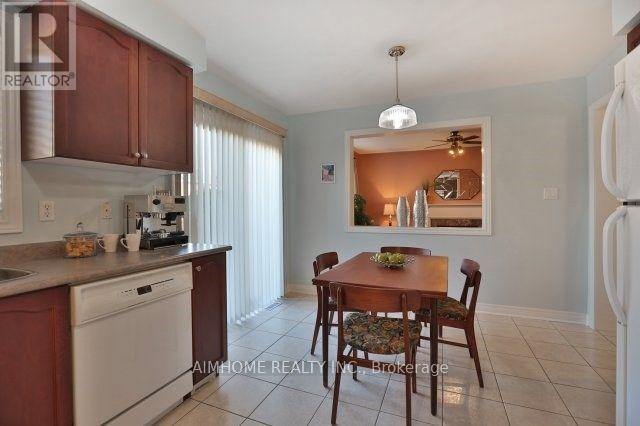 390 Grovehill Road, Oakville, Ontario  L6H 6P3 - Photo 7 - W13674226