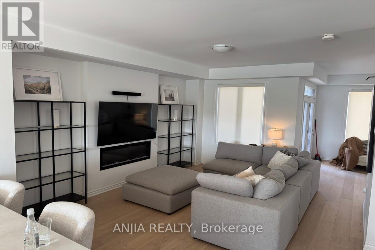 3039 John Mckay Boulevard, Oakville, Ontario  L6H 4K5 - Photo 4 - W13674240