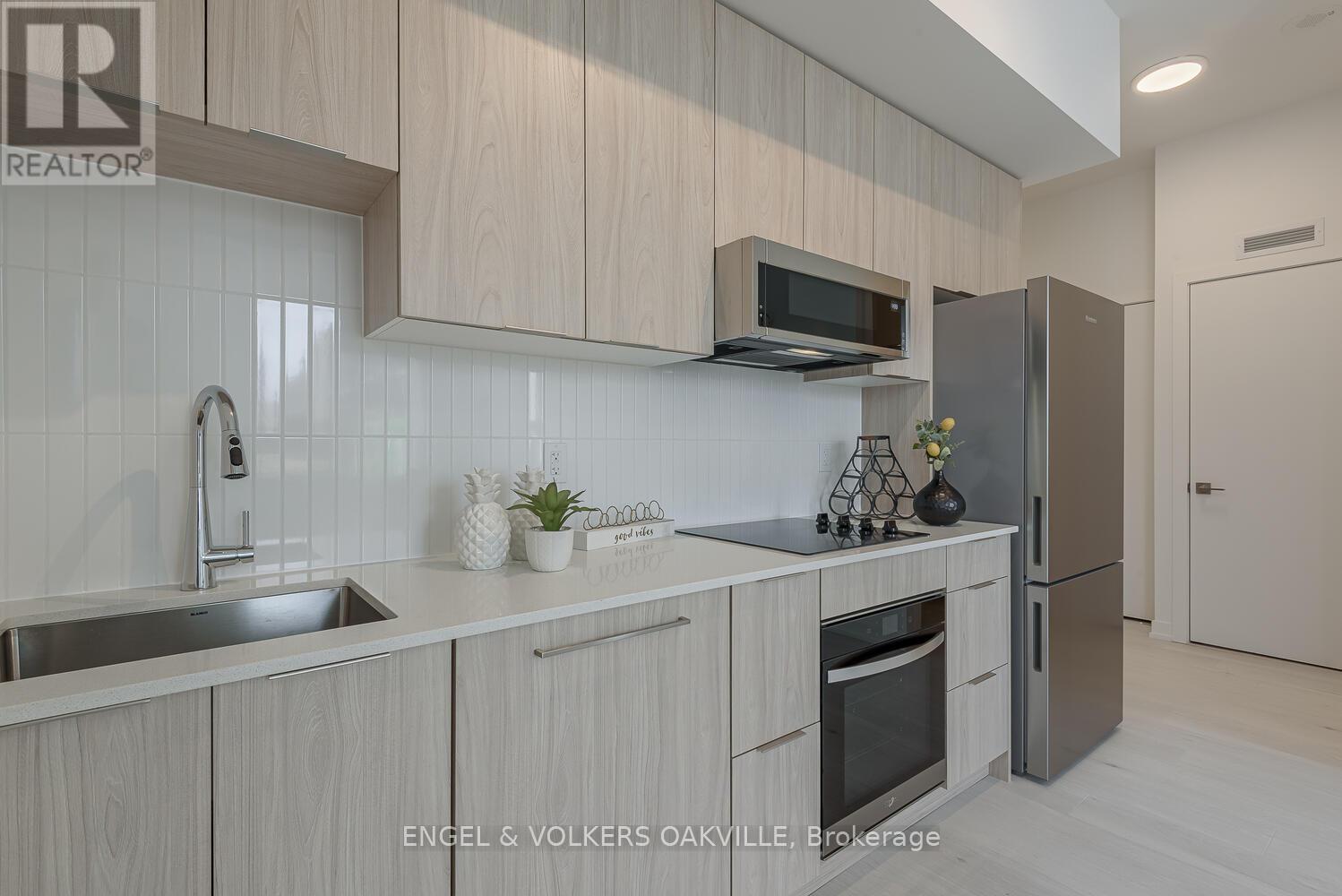 135 - 2501 Saw Whet Boulevard, Oakville, Ontario  L6M 5N2 - Photo 11 - W13674242