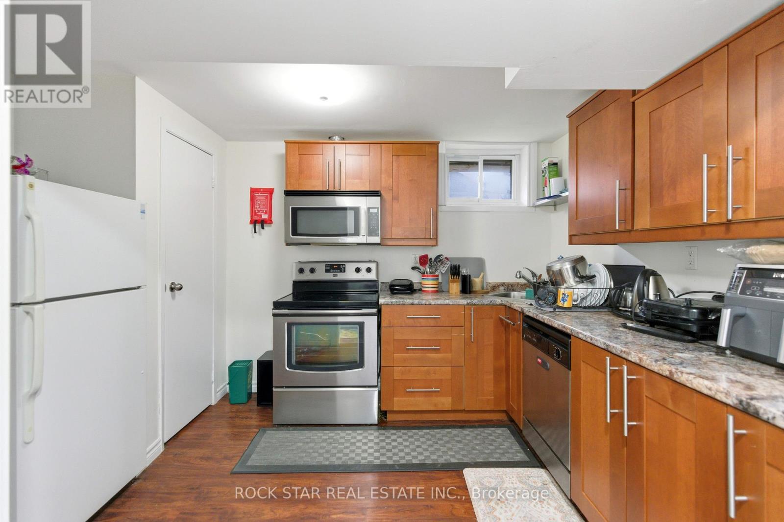 Bsmt - 111 Britten Close, Hamilton, Ontario  L9C 4K1 - Photo 7 - X13674222