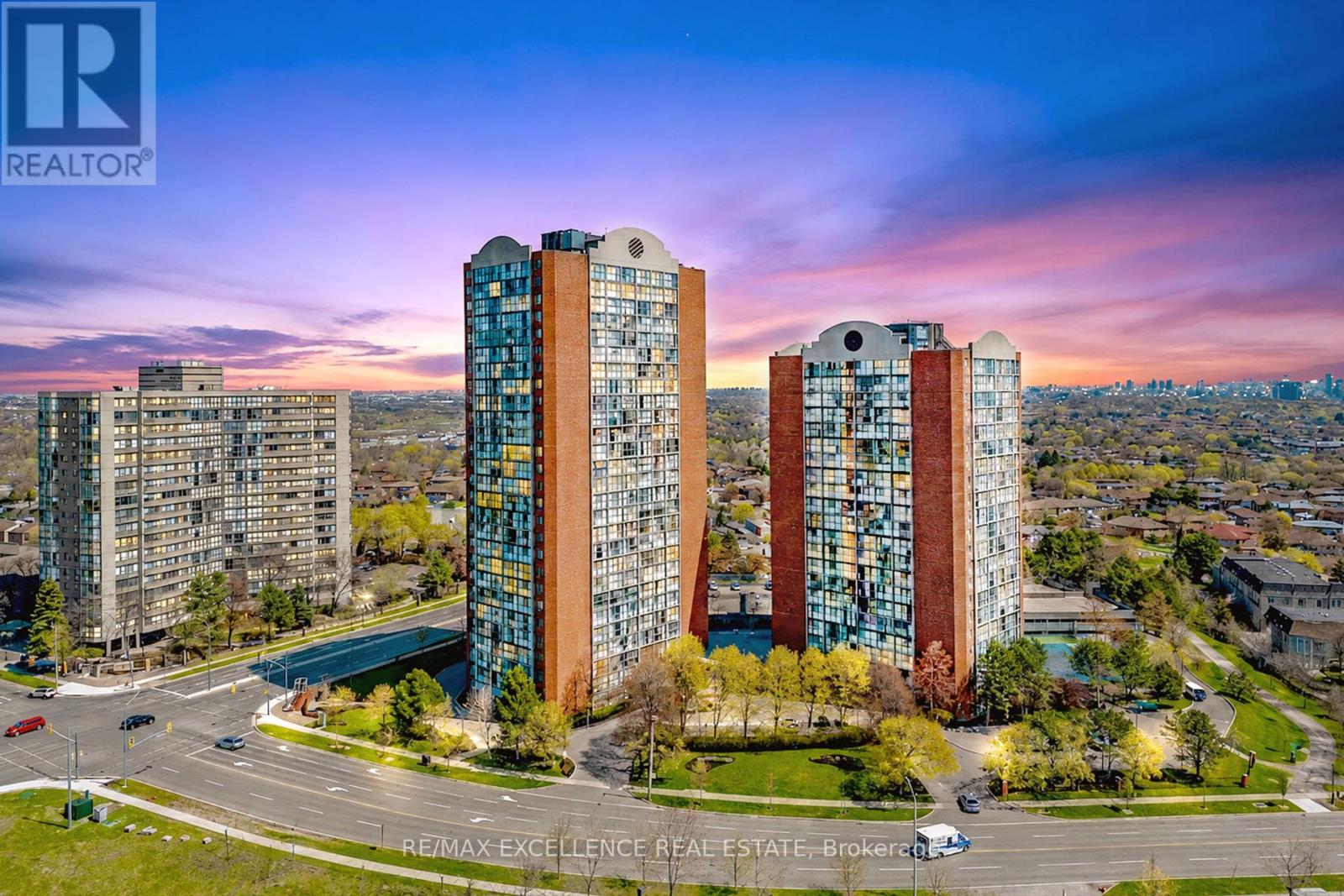 202 - 4205 Shipp Drive, Mississauga, Ontario  L4Z 2Y9 - Photo 2 - W13590666