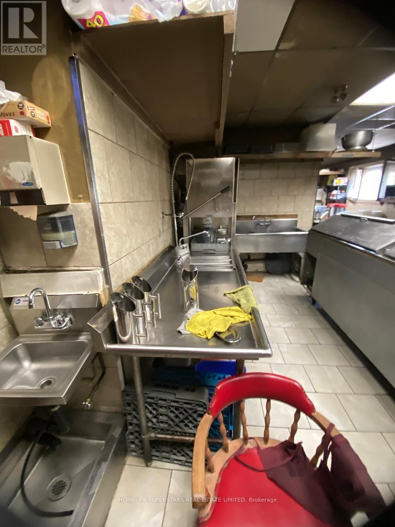 5991 Lundys Lane E, Niagara Falls, Ontario L2G 1T2 - Photo 17 - X13650662