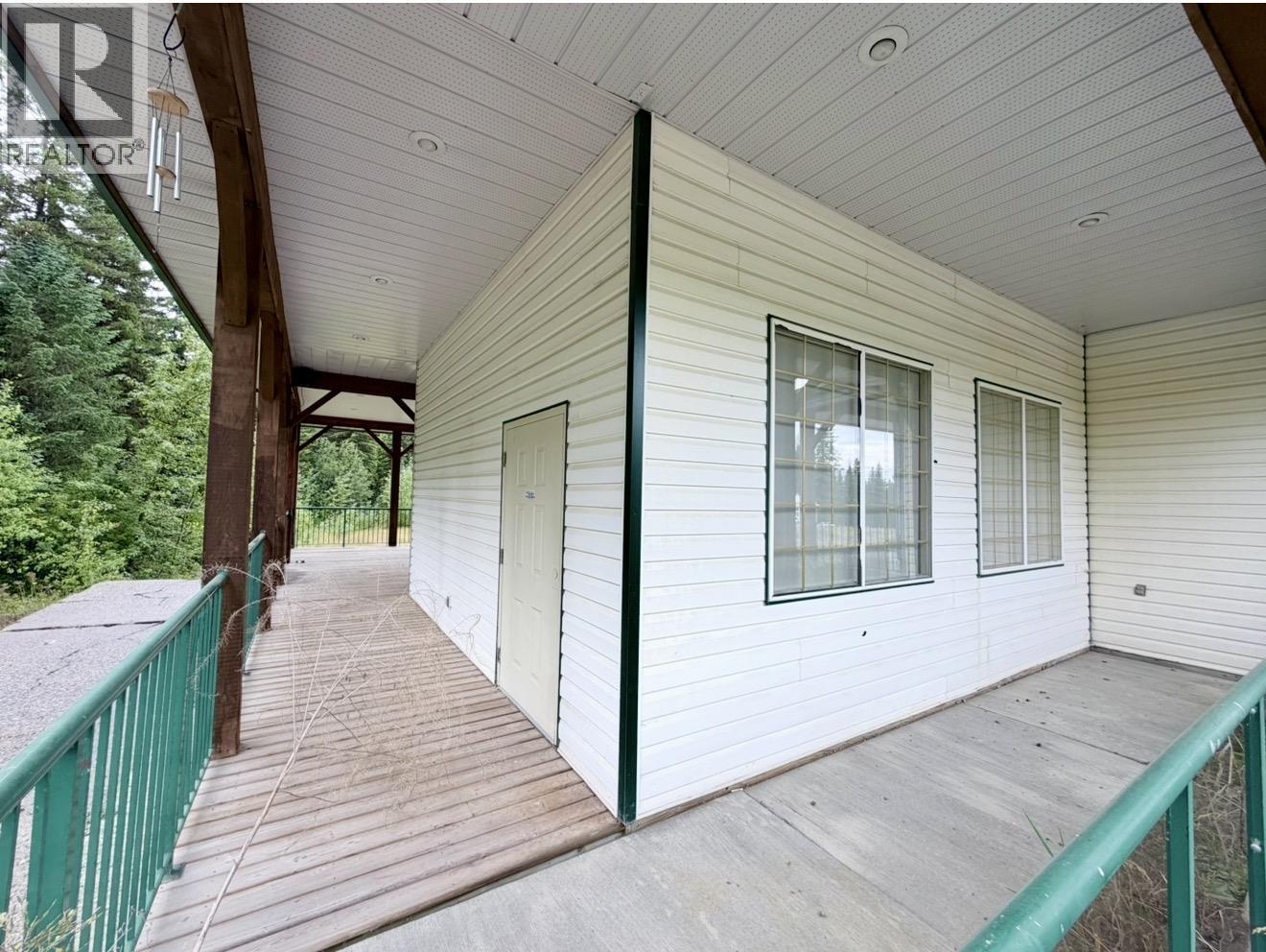 2901 Pinnacles Road, Quesnel, British Columbia  V2J 7G9 - Photo 30 - C8081228