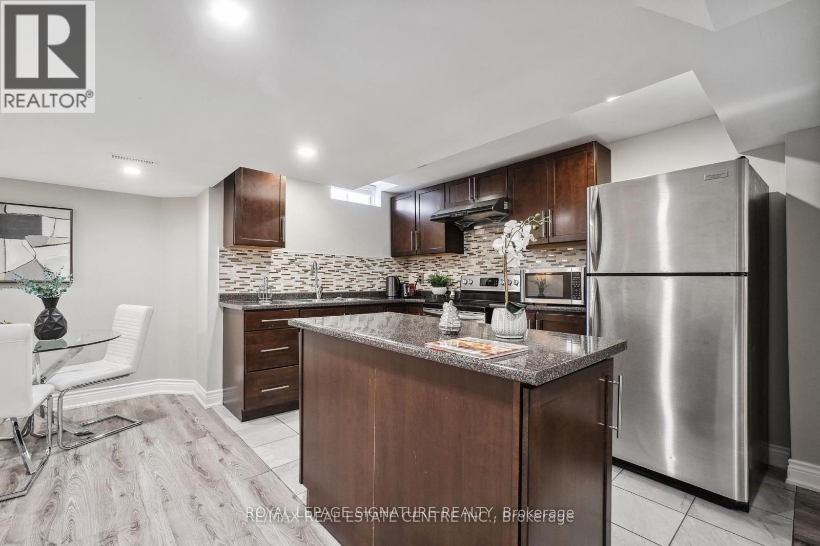12 Ferncroft Place, Brampton, Ontario  L7A 2Z6 - Photo 46 - W13664472
