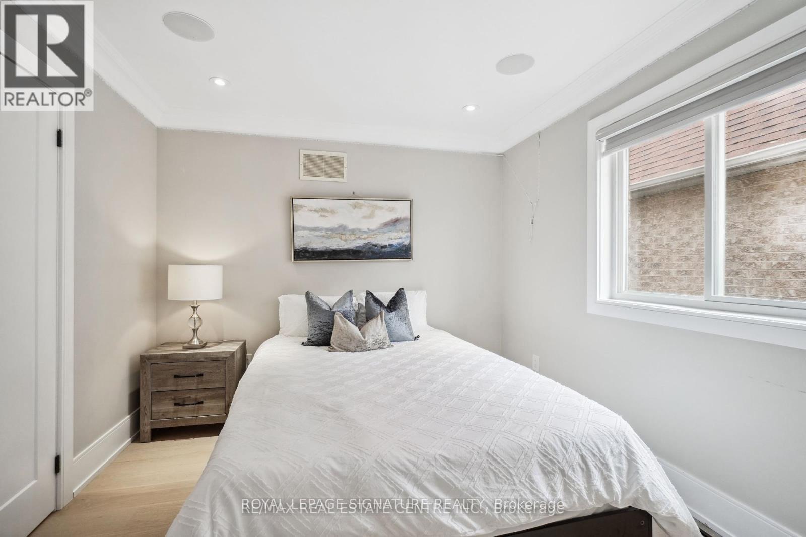 12 Ferncroft Place, Brampton, Ontario  L7A 2Z6 - Photo 38 - W13664472