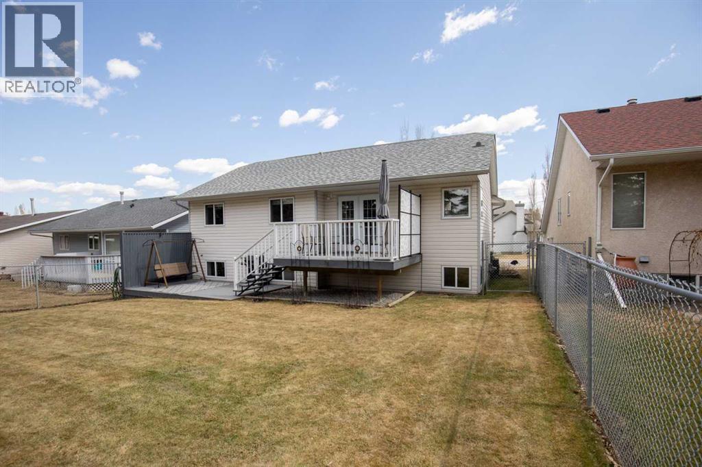 42 Riviera Drive, Lacombe, Alberta  T4L 2H7 - Photo 4 - A2305819