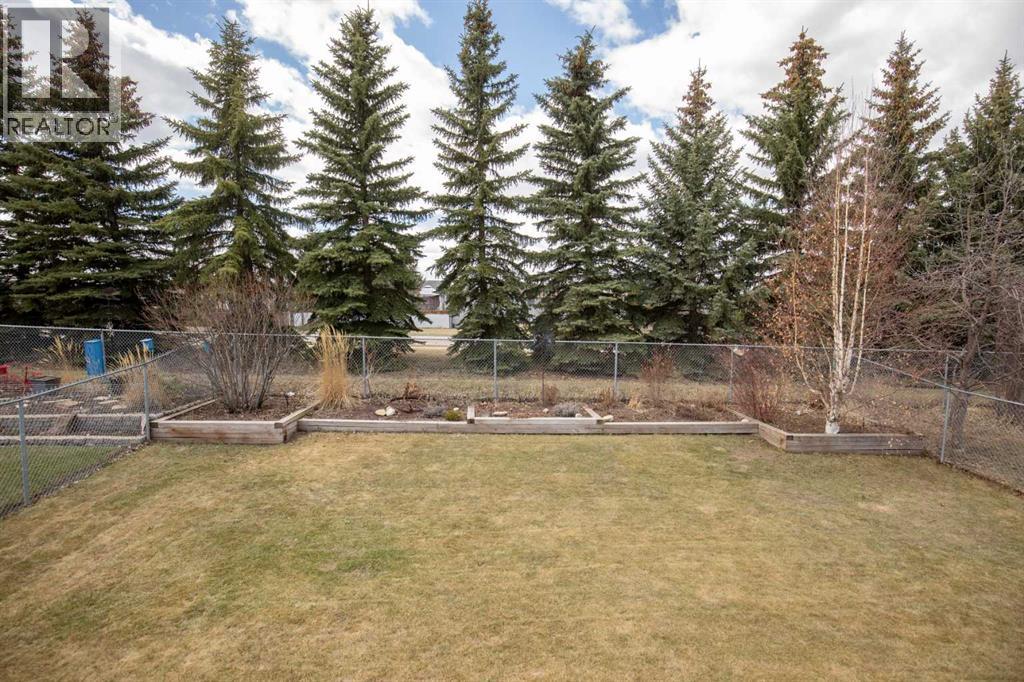 42 Riviera Drive, Lacombe, Alberta  T4L 2H7 - Photo 13 - A2305819