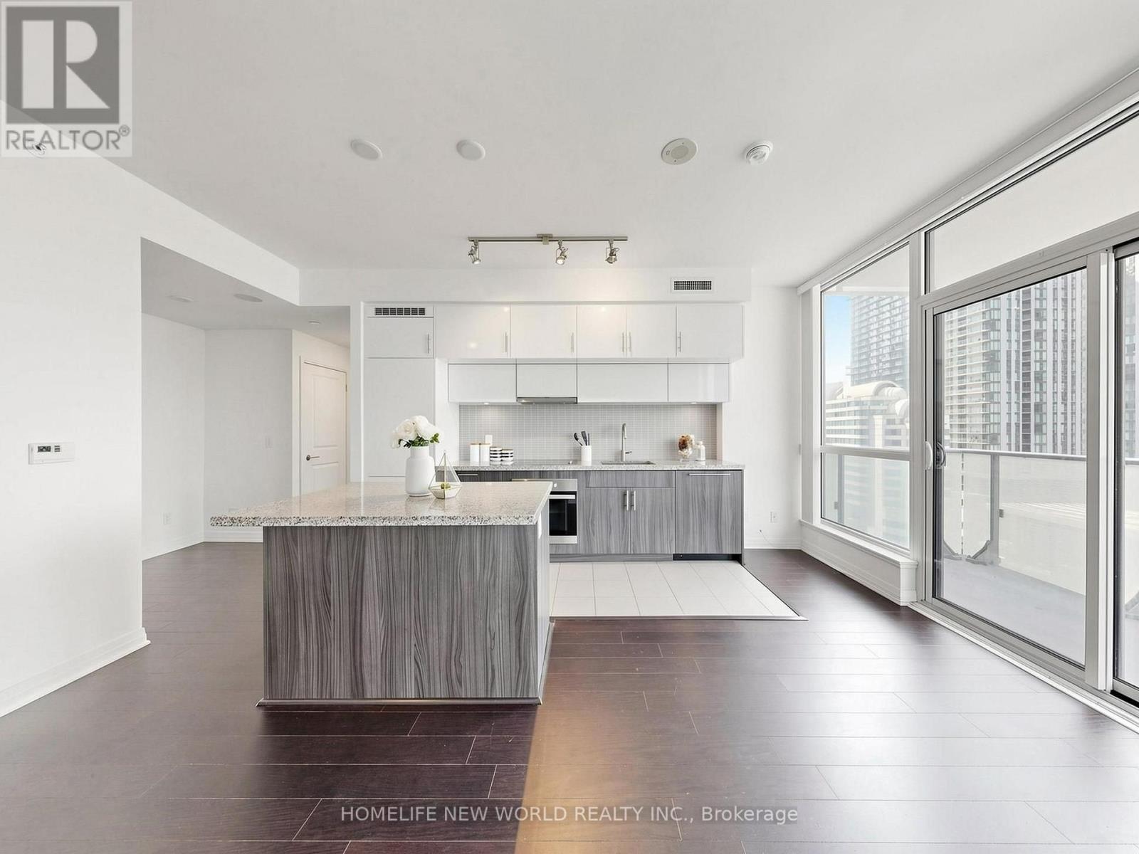 1901 - 8 MERCER STREET, Toronto, Ontario