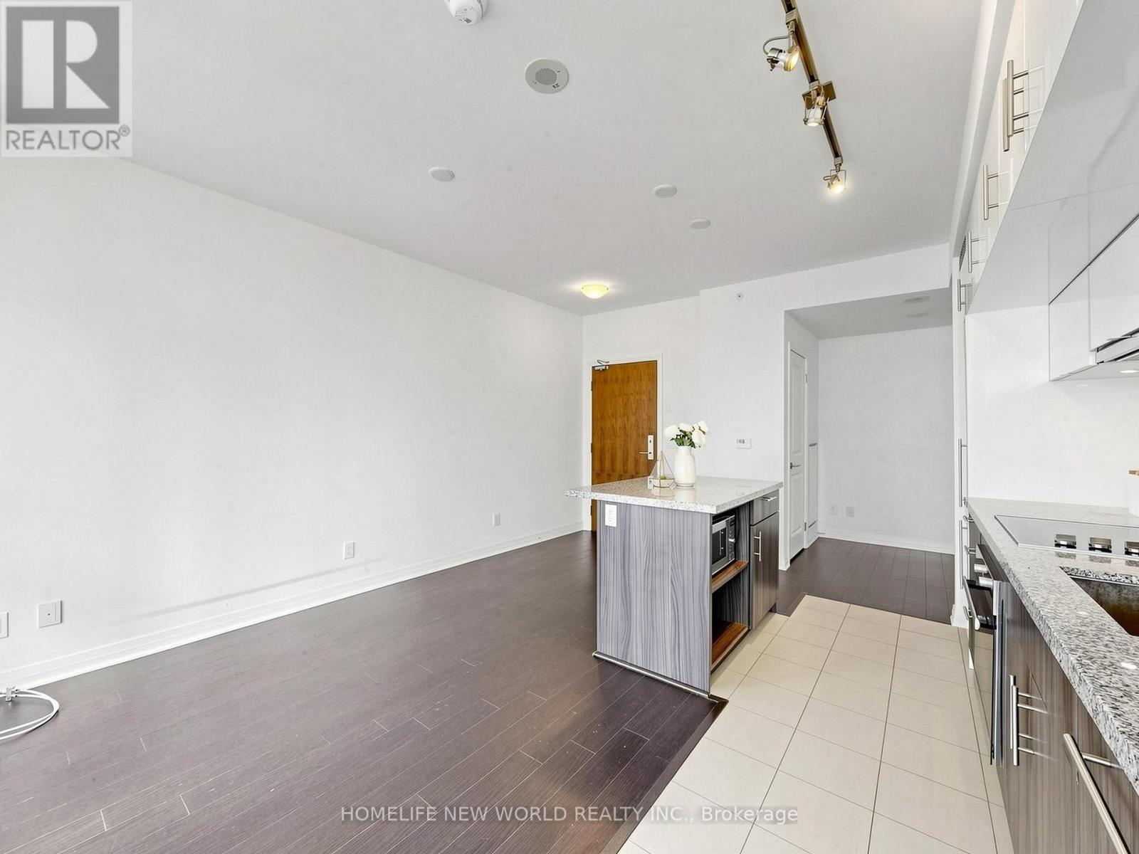 1901 - 8 Mercer Street, Toronto, Ontario M5V 0C4 - Photo 13 - C13575850