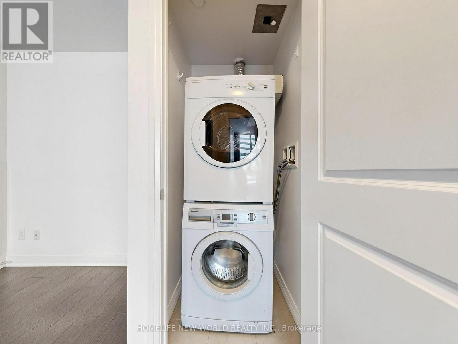 1901 - 8 Mercer Street, Toronto, Ontario M5V 0C4 - Photo 25 - C13575850