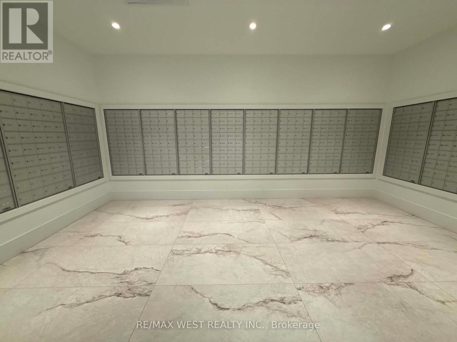 1301 - 4010 Eglinton Ave W Avenue, Toronto, Ontario  M9A 0G5 - Photo 19 - W13665150