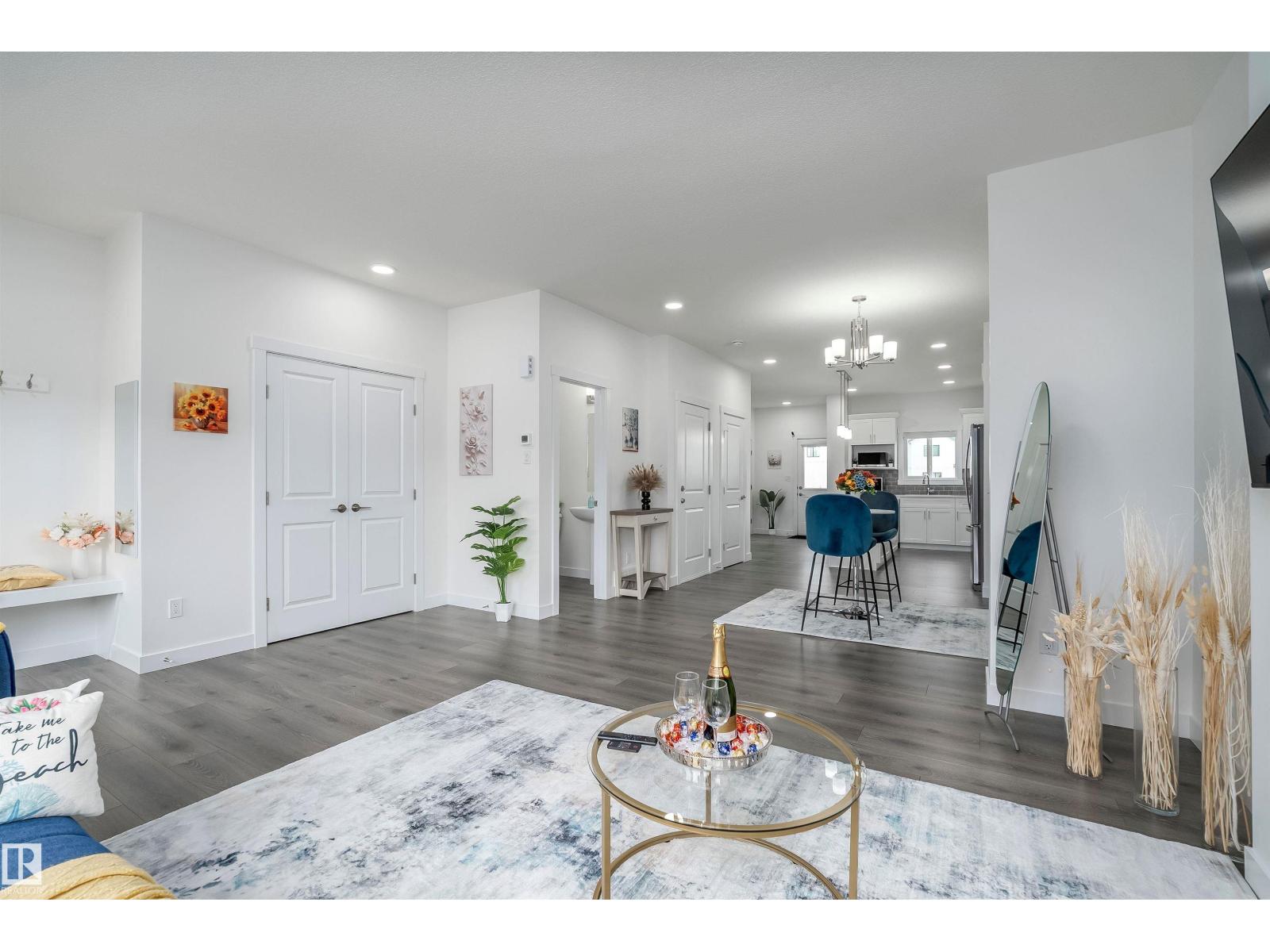 9307 221 St Nw, Edmonton, Alberta  T5T 6C9 - Photo 7 - E4503743