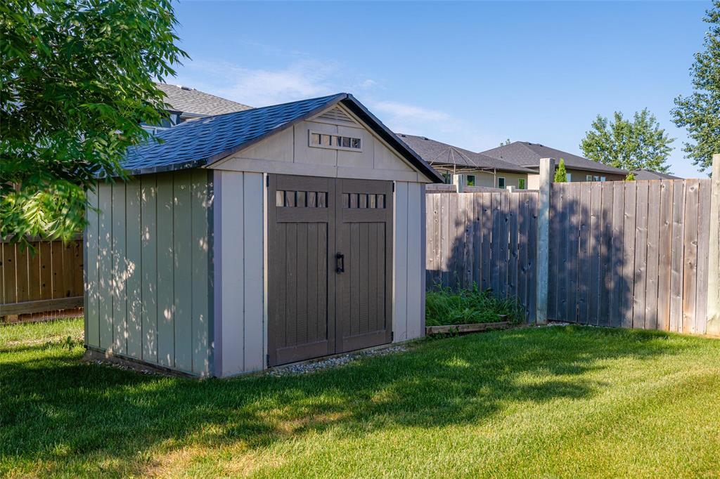 24 Carillon Way, Steinbach, Manitoba R5G 0W9 - Photo 45 - 202620335