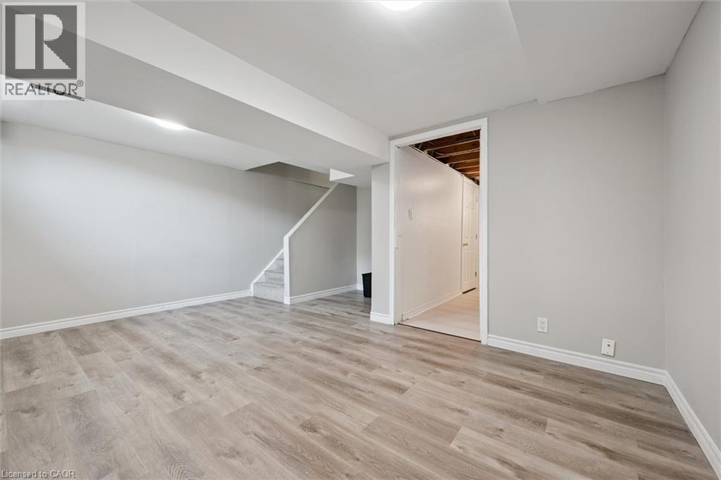 750 Erinbrook Drive Unit# 2, Kitchener, Ontario  N2E 2S7 - Photo 23 - 40855803