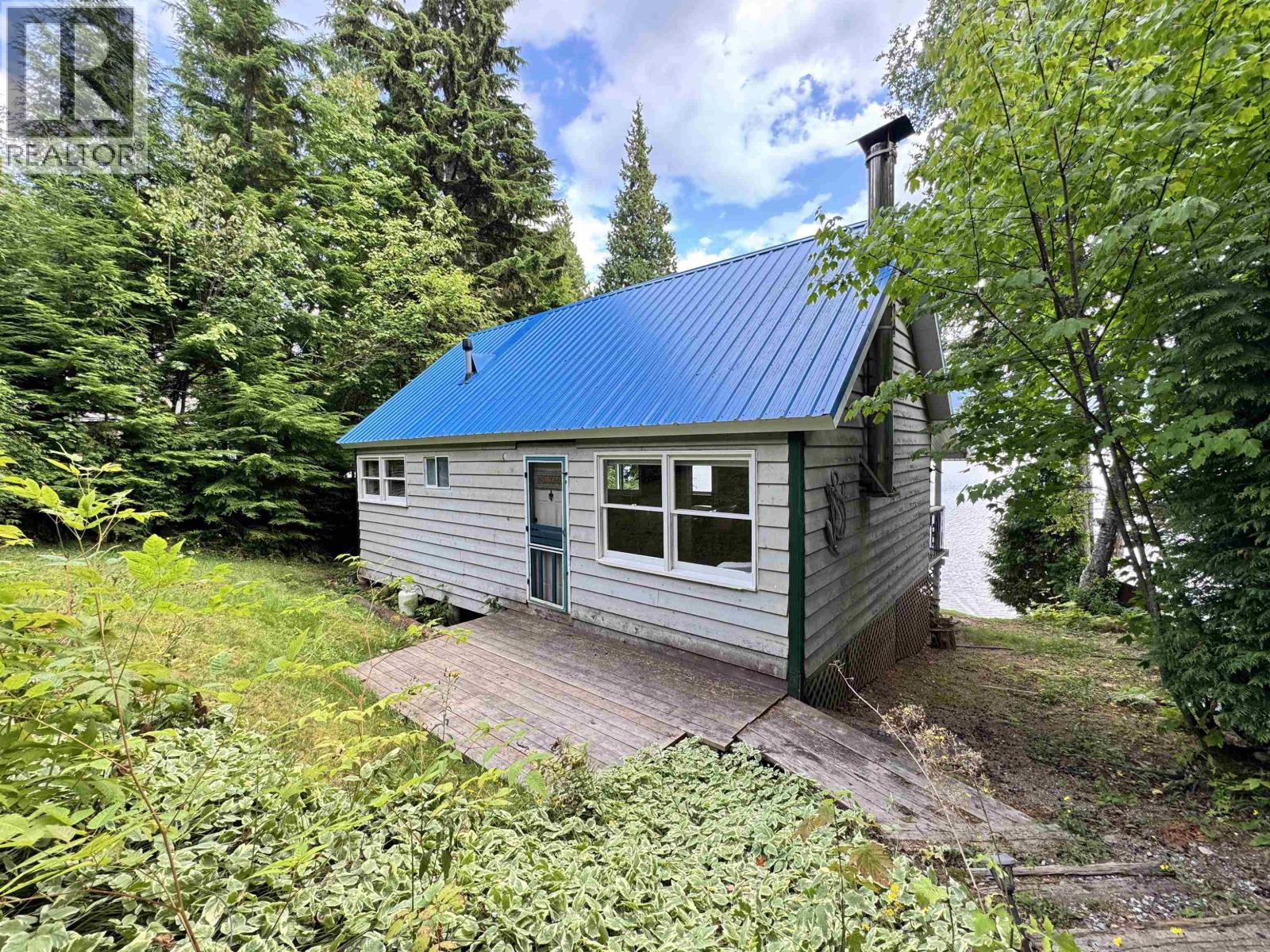 2878 SQUIRREL POINT ROAD Lakelse Lake Photo 4