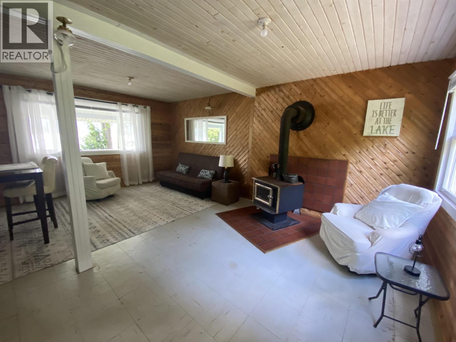 2878 SQUIRREL POINT ROAD Lakelse Lake Photo 9