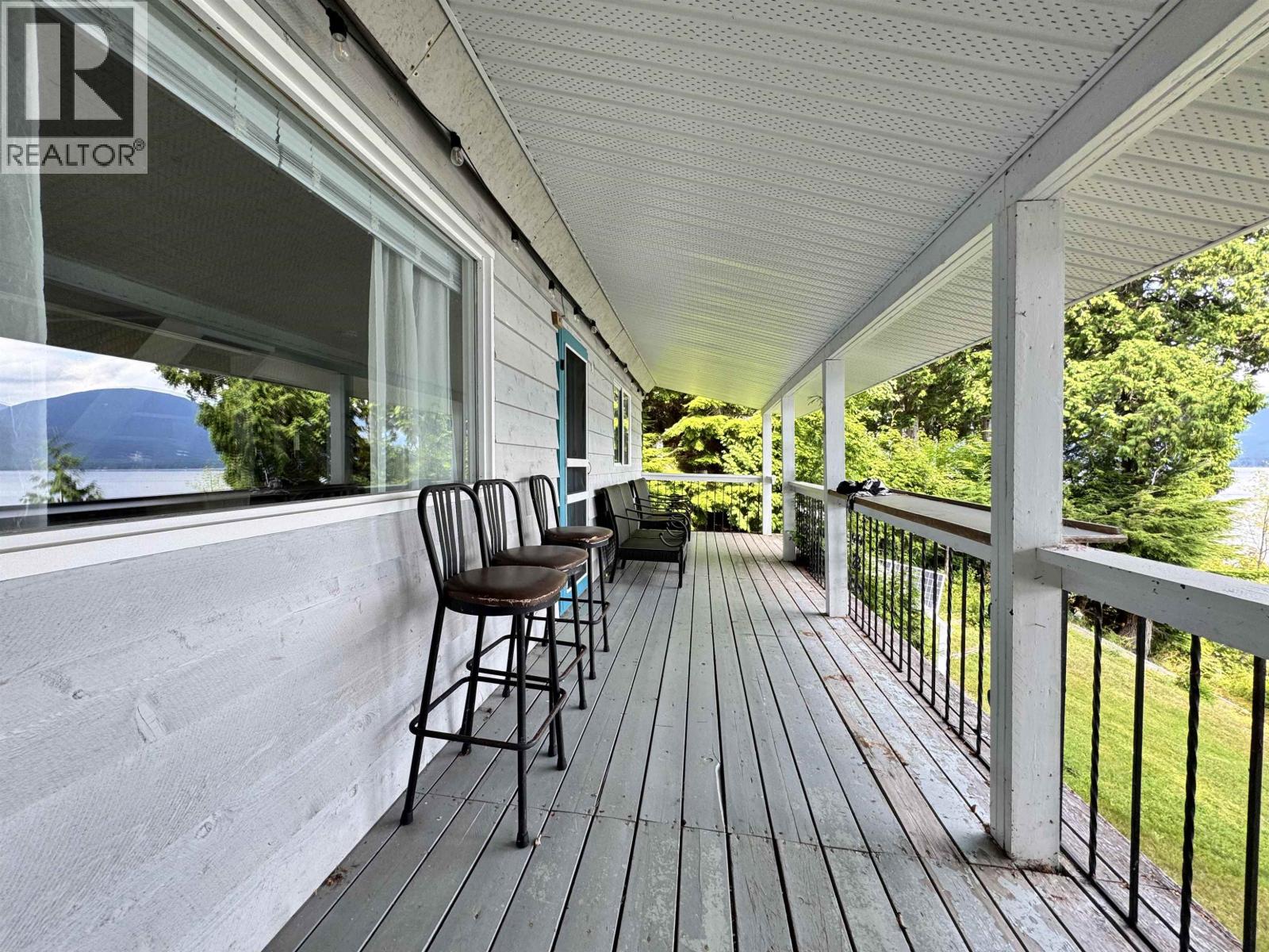 2878 SQUIRREL POINT ROAD Lakelse Lake Photo 17