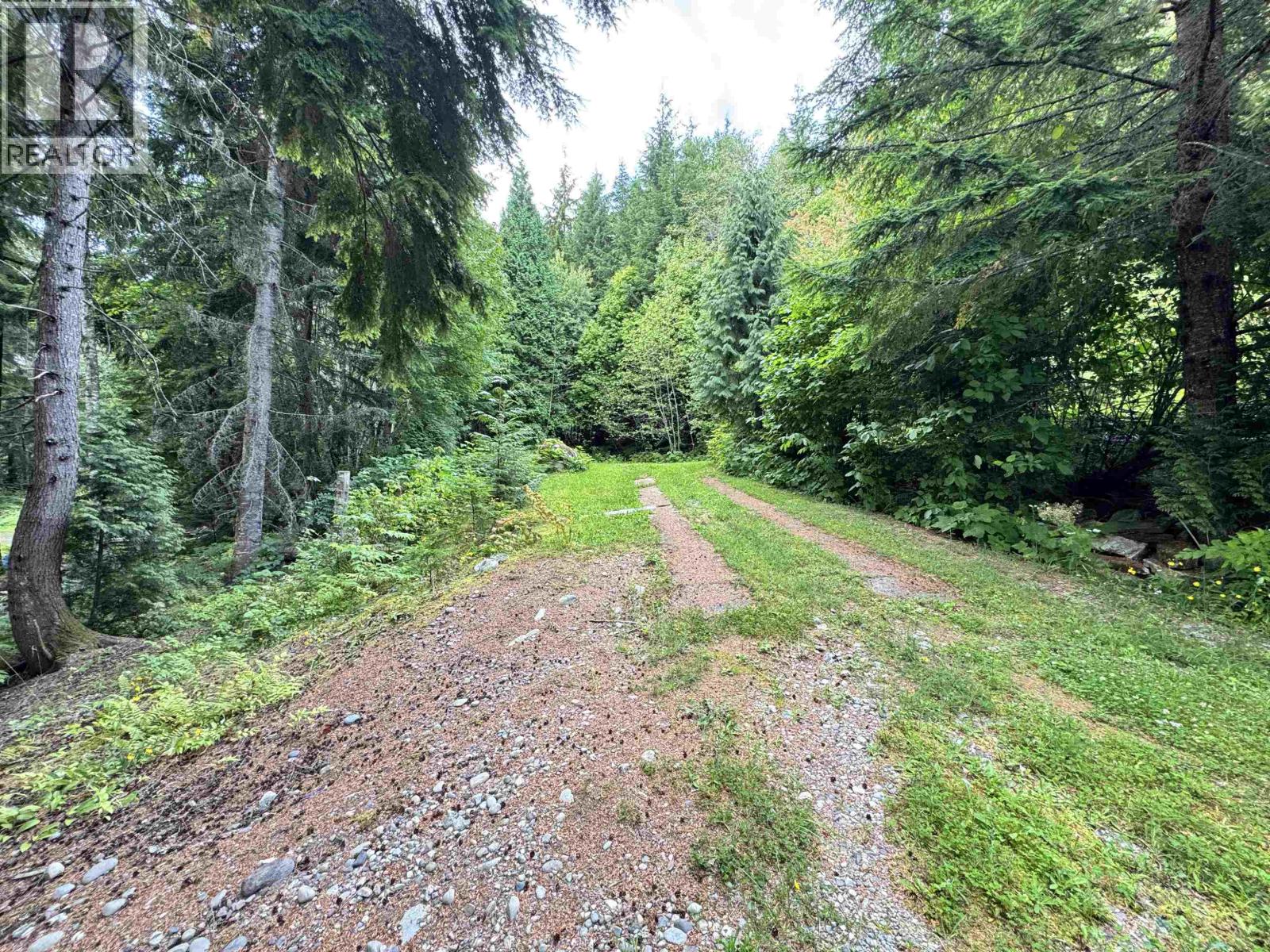 2878 SQUIRREL POINT ROAD Lakelse Lake Photo 34