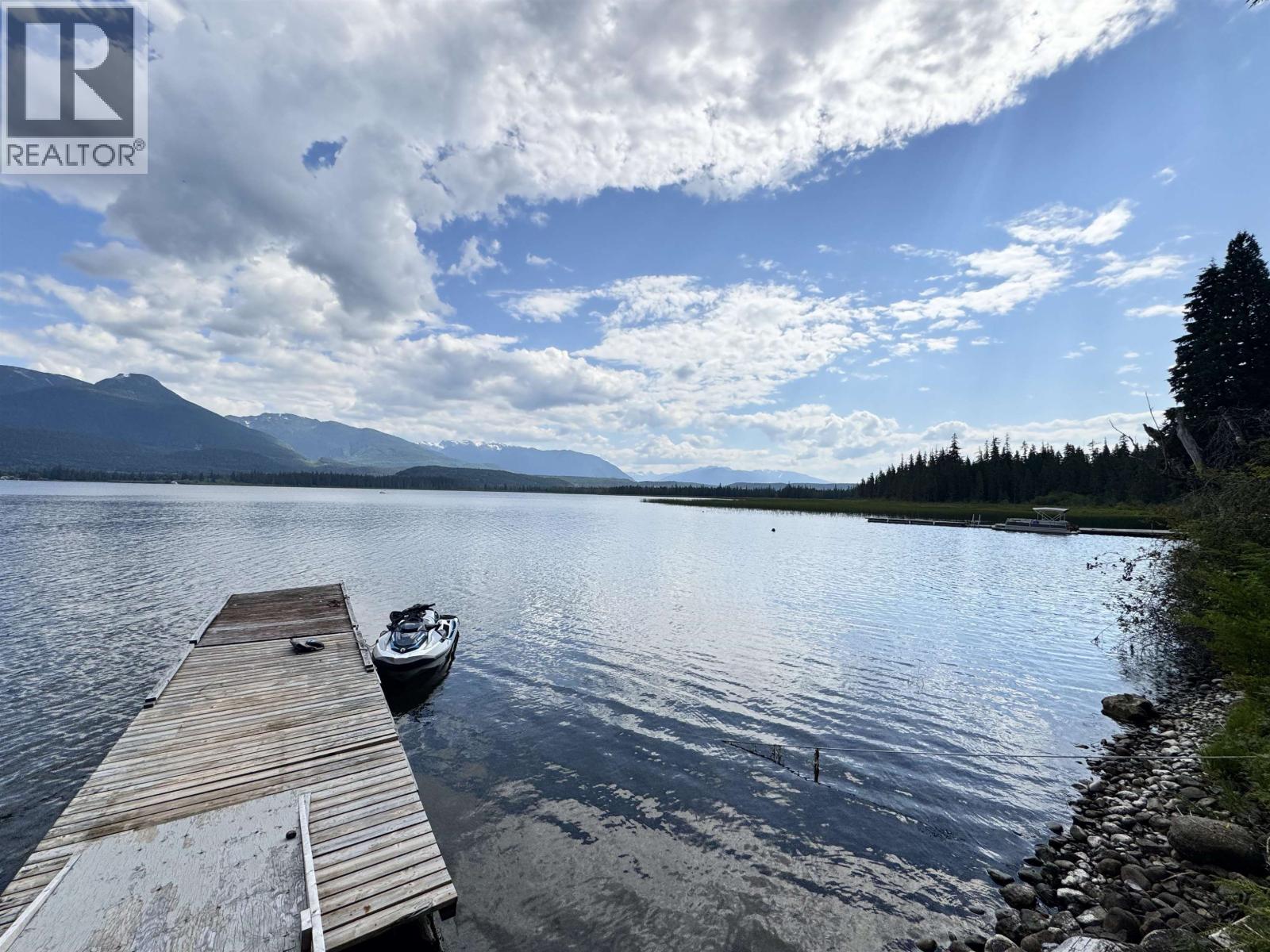 2878 SQUIRREL POINT ROAD Lakelse Lake Photo 32