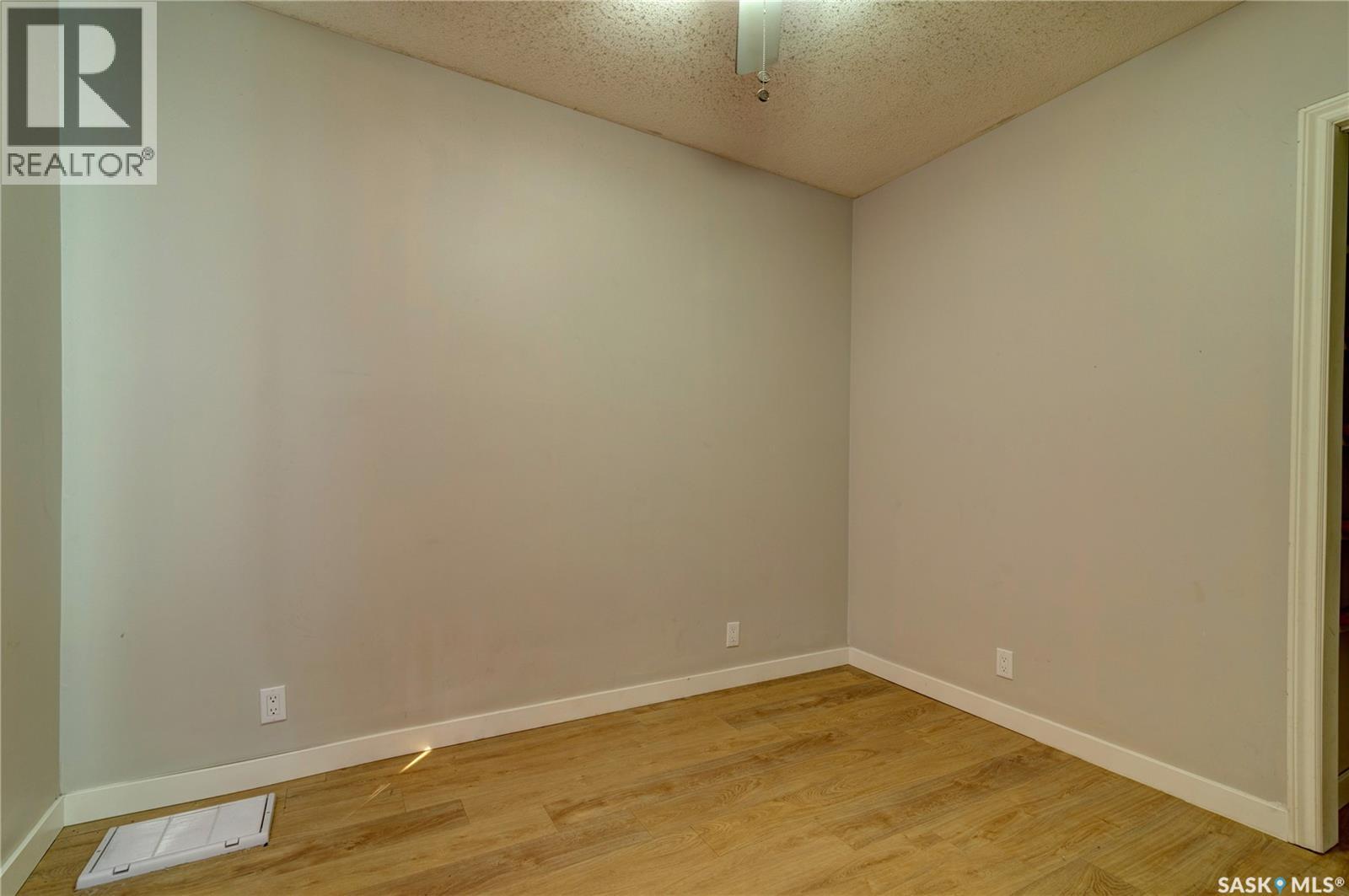 1035 Wallace Street, Regina, Saskatchewan  S4N 3Y7 - Photo 28 - SK038177