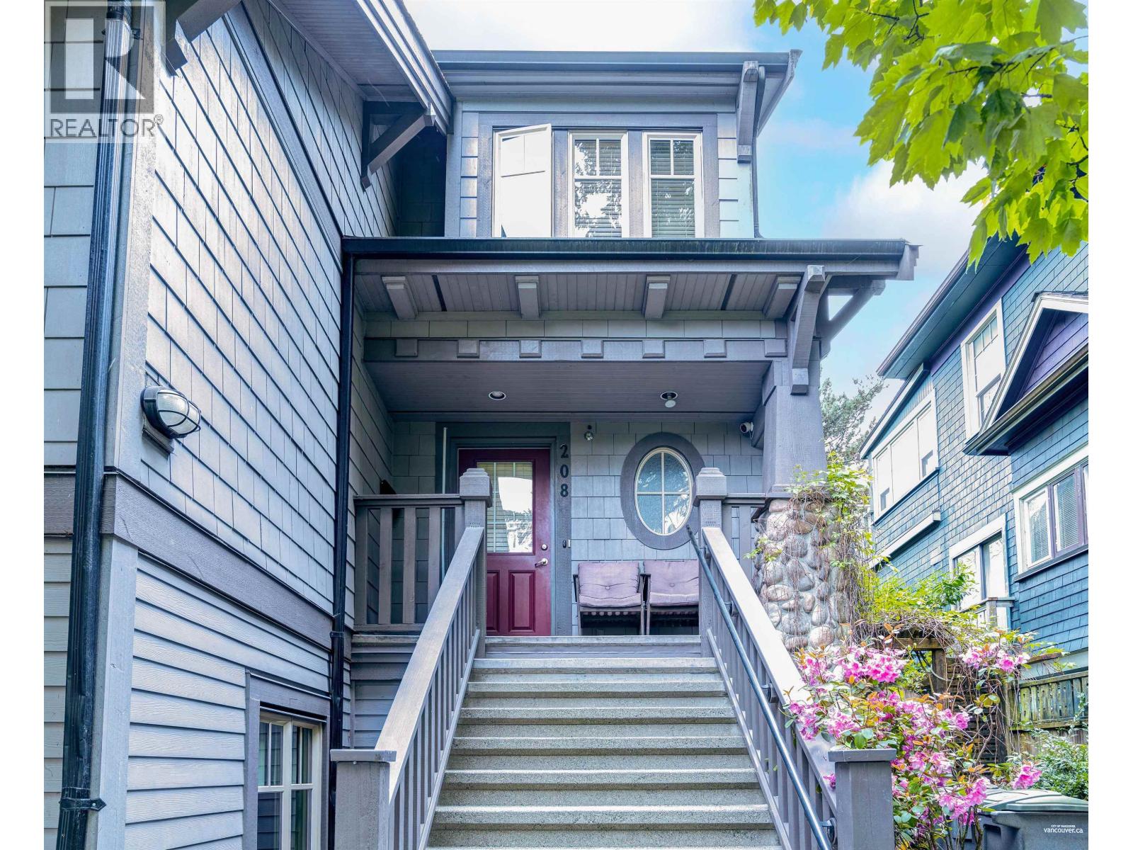 208 W 13th Avenue, Vancouver, British Columbia  V5Y 1V9 - Photo 2 - R3111981