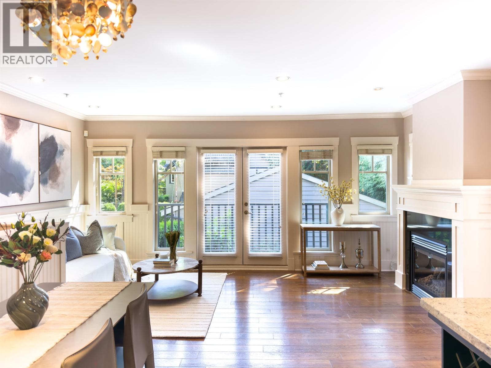 208 W 13th Avenue, Vancouver, British Columbia  V5Y 1V9 - Photo 3 - R3111981