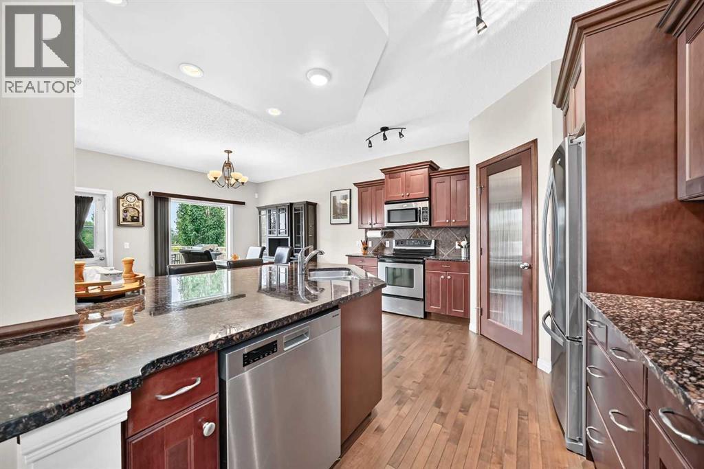 212 Aspenmere Close, Chestermere, Alberta  T1X 0G3 - Photo 12 - A2335519