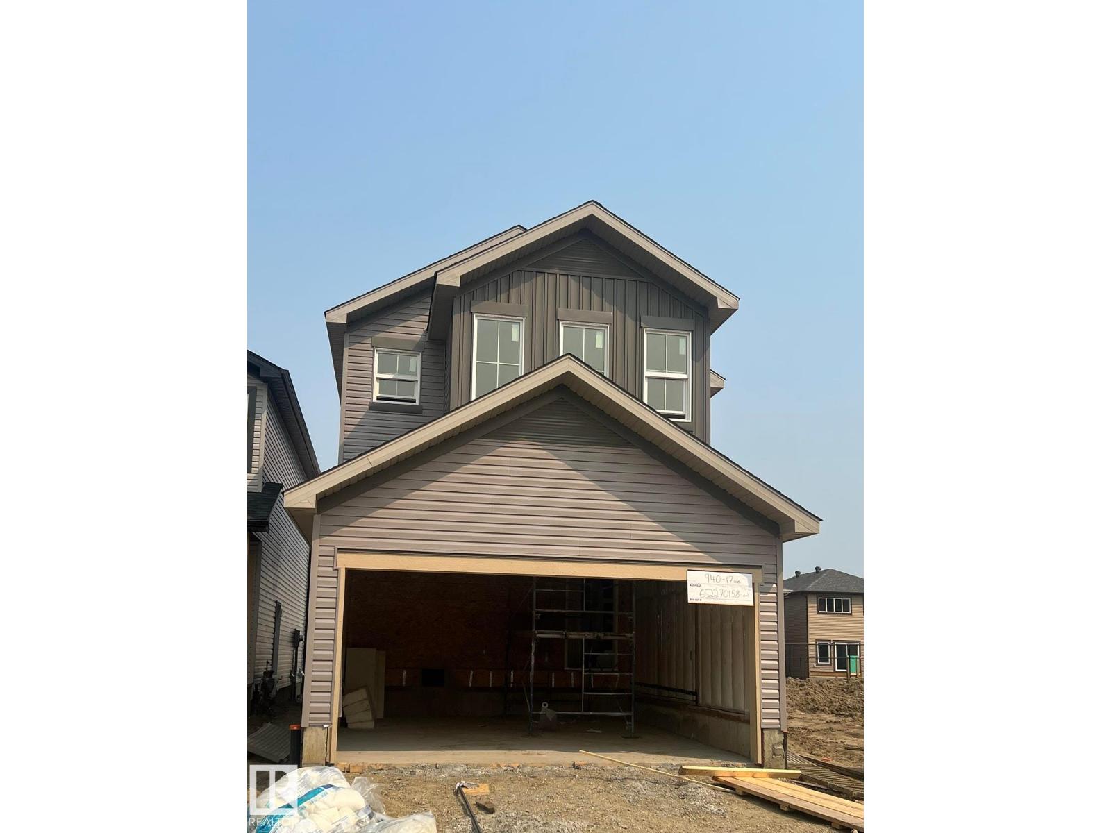 940 17 AV NW, Edmonton