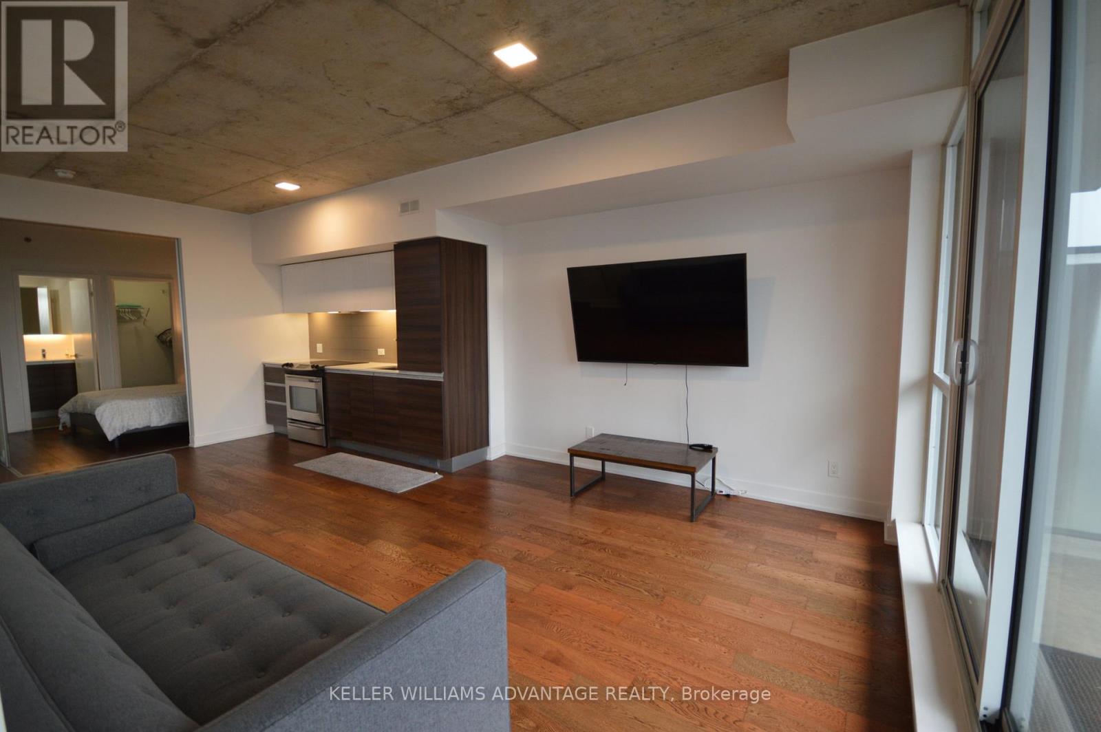 610 - 20 Minowan Miikan Lane, Toronto, Ontario  M6J 0E5 - Photo 4 - C13674320