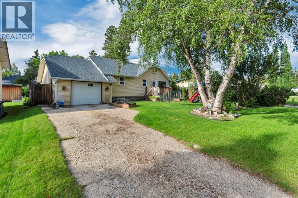 4520 36 Avenue, Ponoka, Alberta  T4J 1A2 - Photo 1 - A2321862