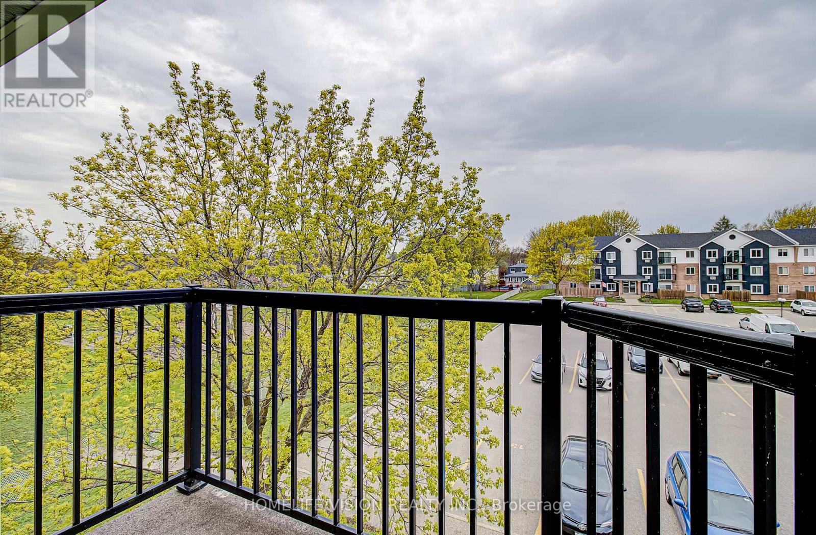 310 - 271 Eiwo Court, Waterloo, Ontario  N2K 2M8 - Photo 4 - X13674286