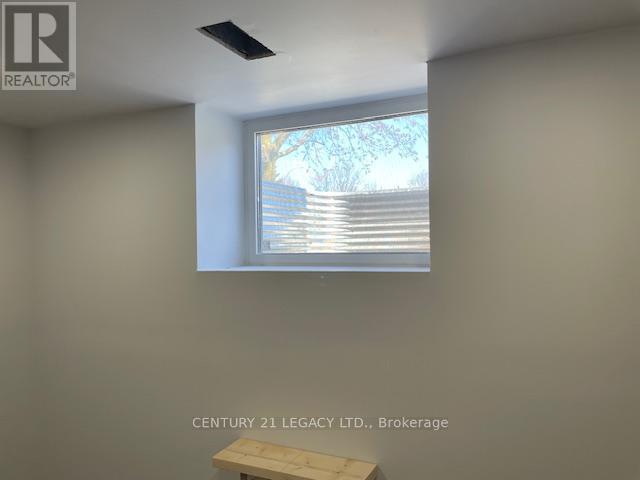 Bsmt - 2067 Old Mill Road, Kitchener, Ontario  N2P 1E4 - Photo 13 - X13674292