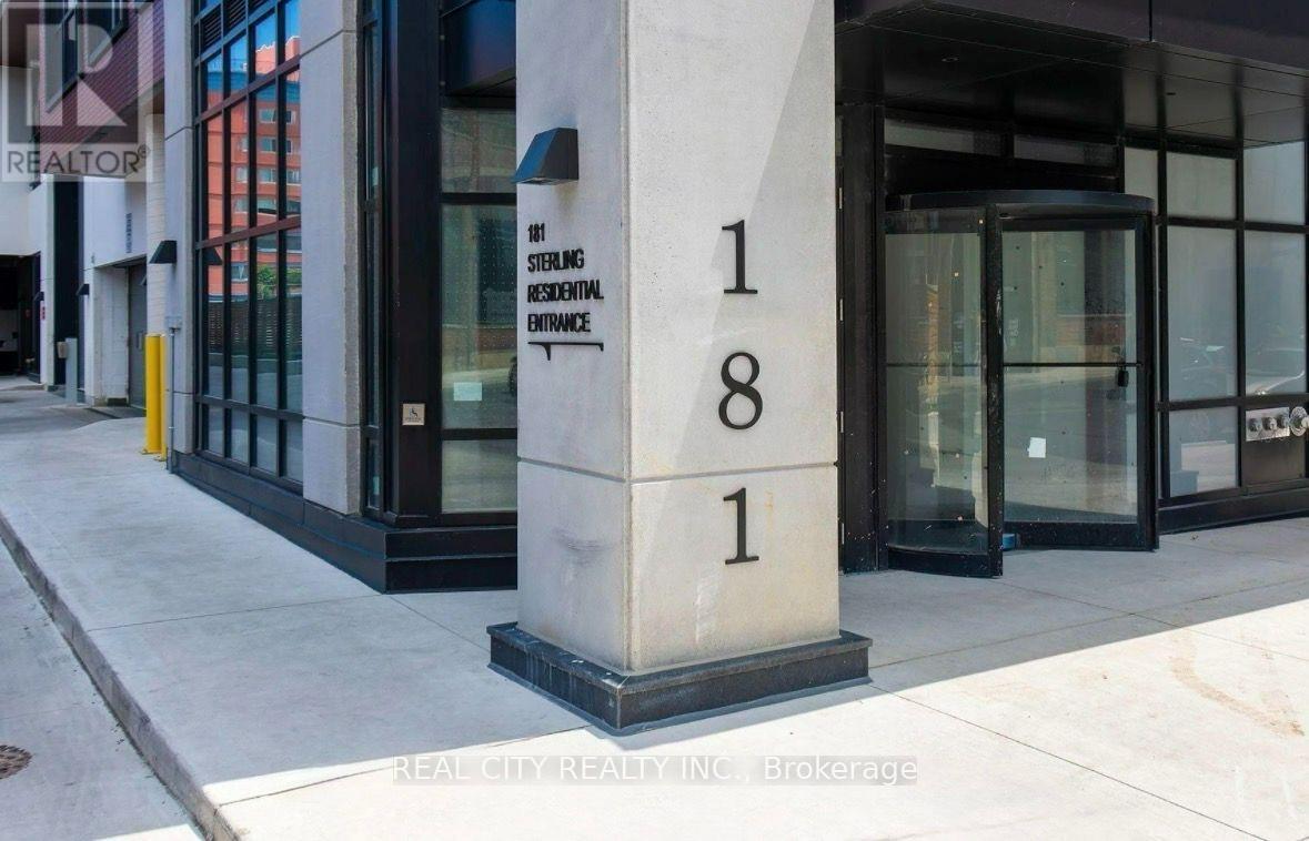 711 - 181 Sterling Road, Toronto, Ontario  M6R 2B2 - Photo 2 - C13541360