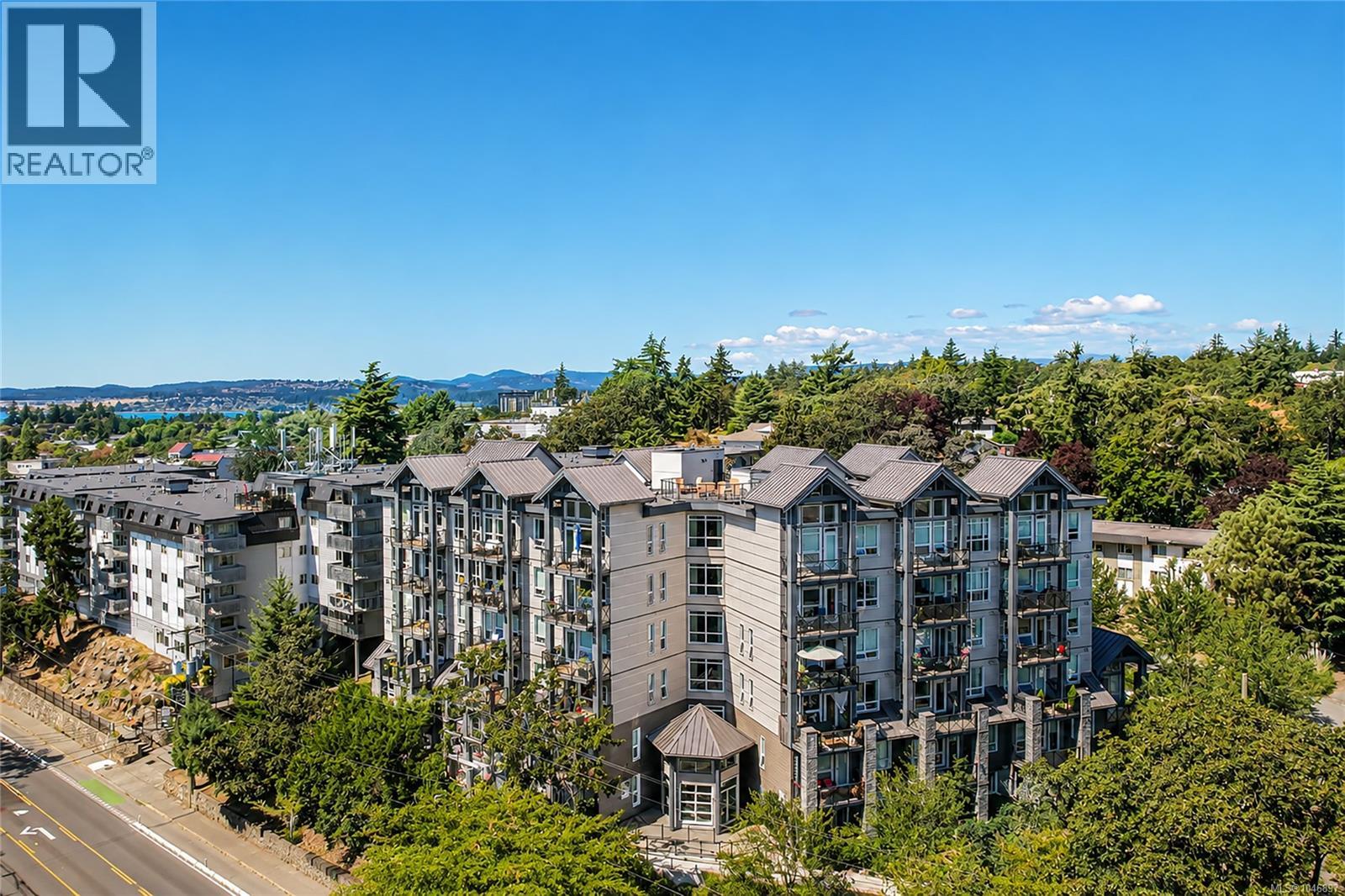502 924 Esquimalt Rd, Esquimalt, British Columbia  V9A 3P2 - Photo 2 - 1046897