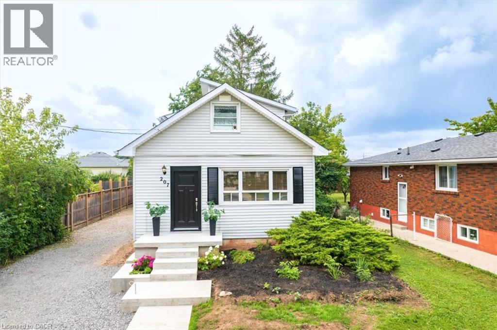 207 Green Road, Stoney Creek, Ontario  L8E 2A4 - Photo 2 - 40849761