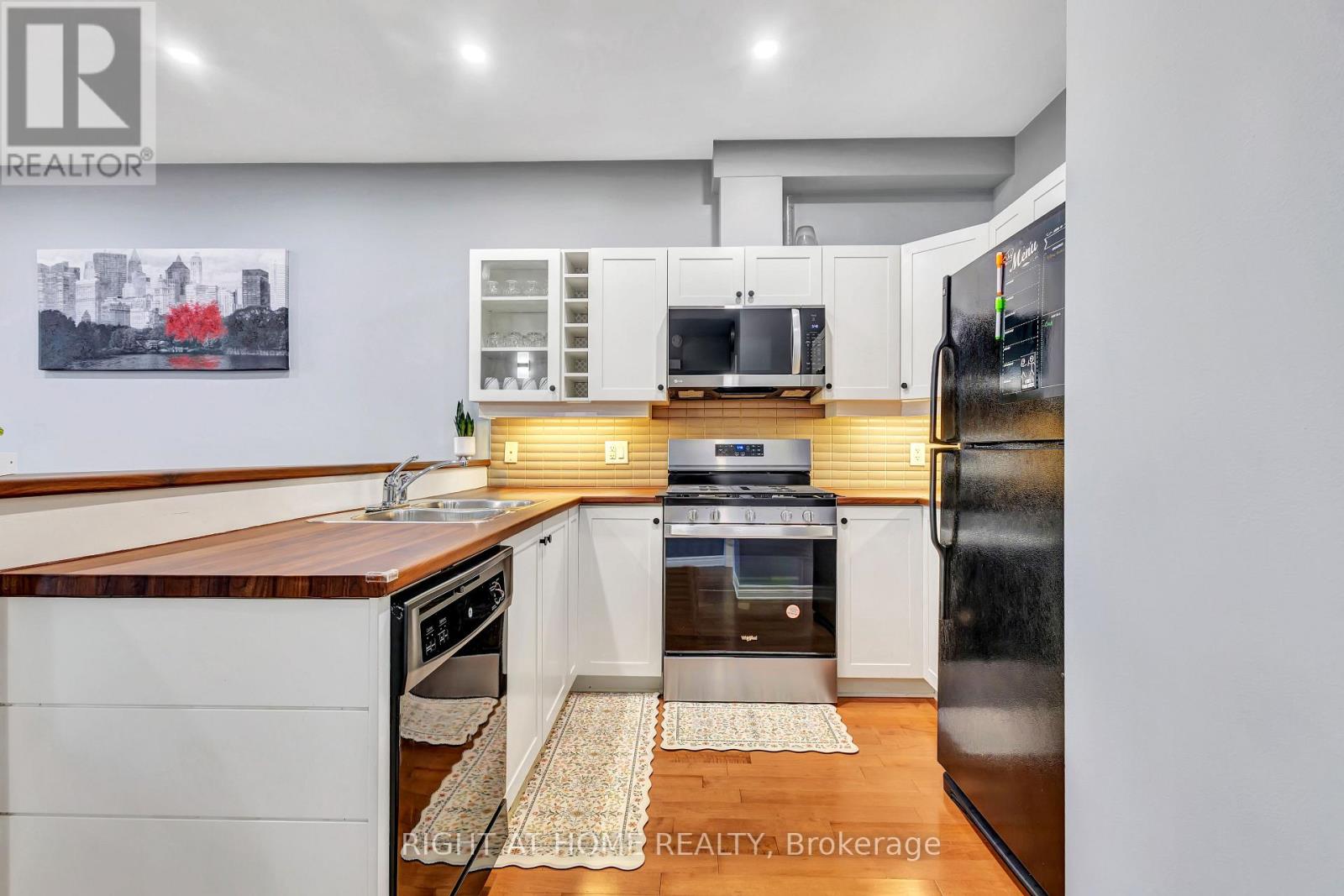 8 - 314 Royal Fern Way, Ottawa, Ontario  K1V 2K6 - Photo 8 - X13674370