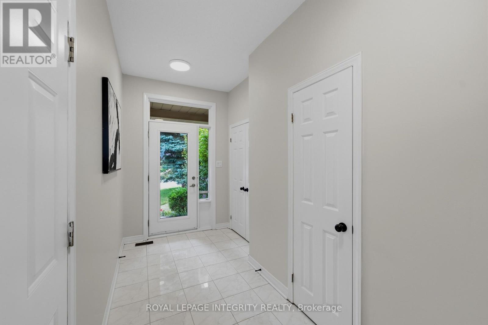 20 Redding Way, Ottawa, Ontario  K2G 6C2 - Photo 3 - X13674390