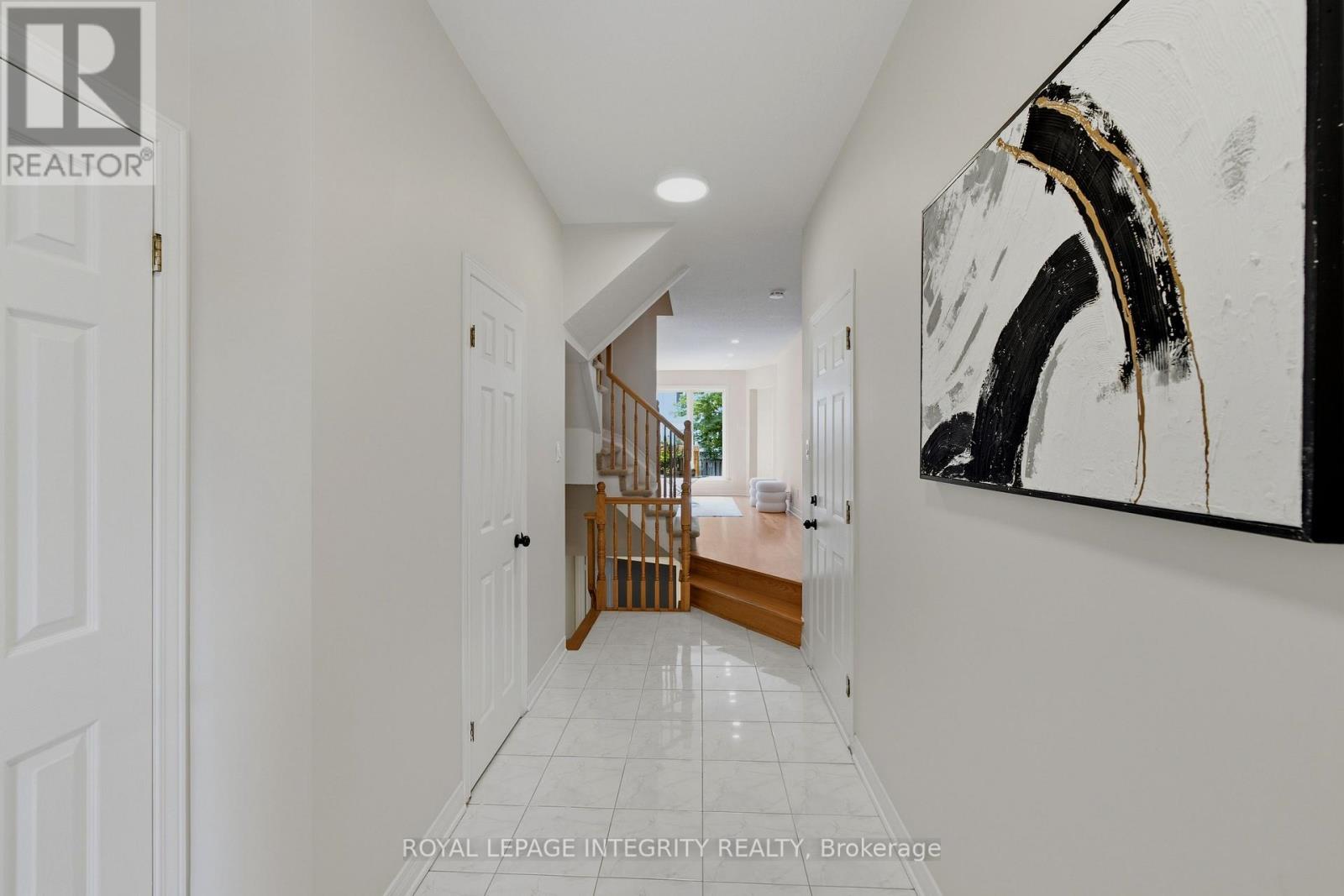 20 Redding Way, Ottawa, Ontario  K2G 6C2 - Photo 4 - X13674390