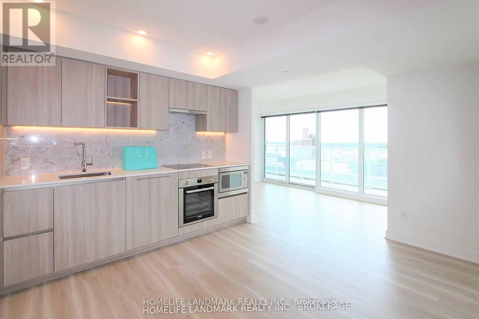 1711 - 19 Bathurst Street, Toronto, Ontario  M5V 0N2 - Photo 3 - C13674374