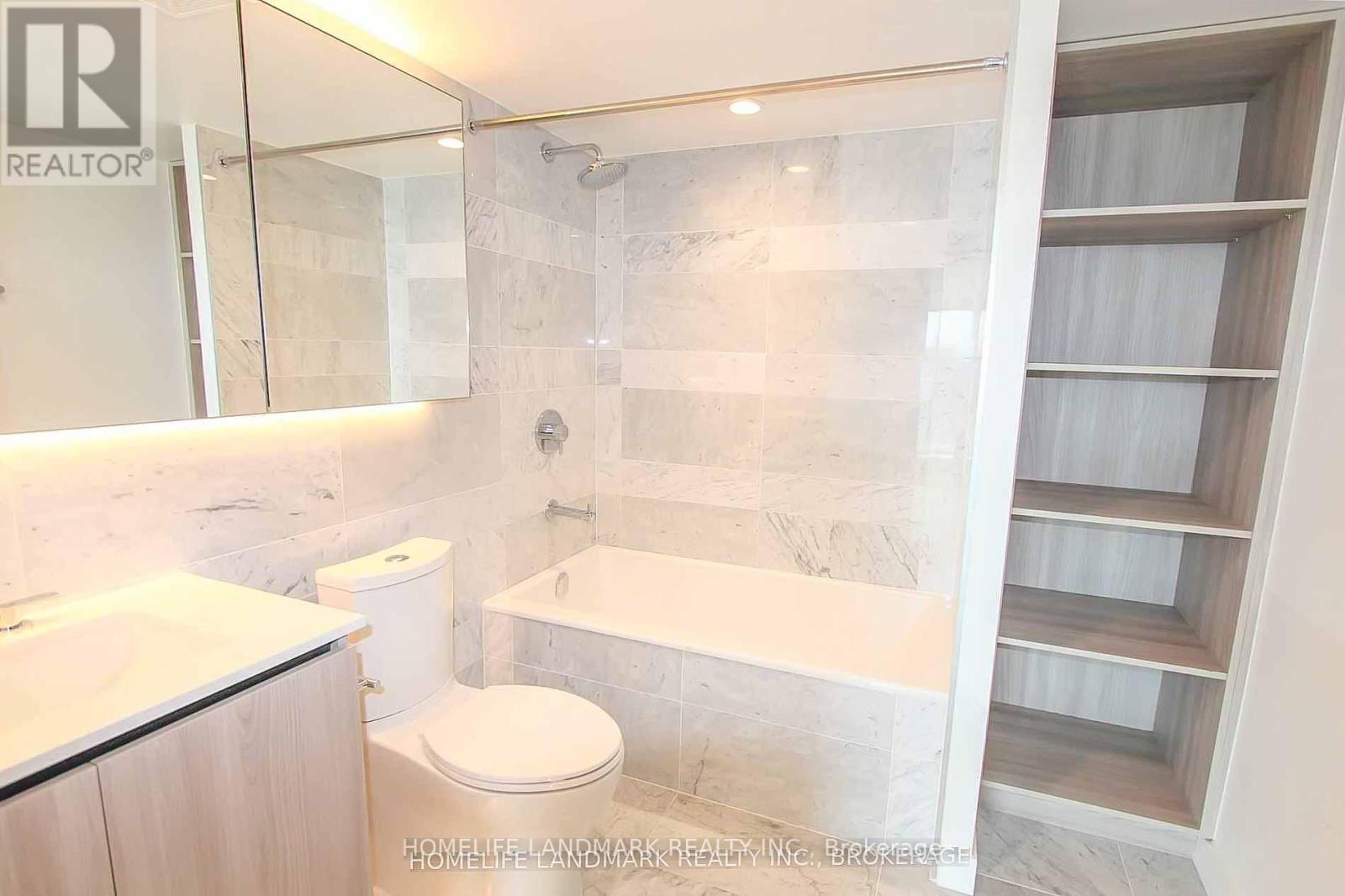 1711 - 19 Bathurst Street, Toronto, Ontario  M5V 0N2 - Photo 4 - C13674374