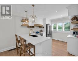 37 BOWLER STREET, Aurora, Ontario